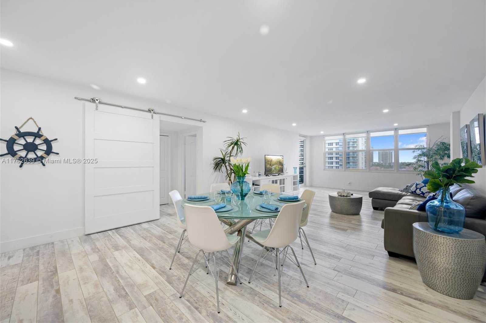 Small Image of 3725 SOUTH OCEAN DR #924, Hollywood Number 4