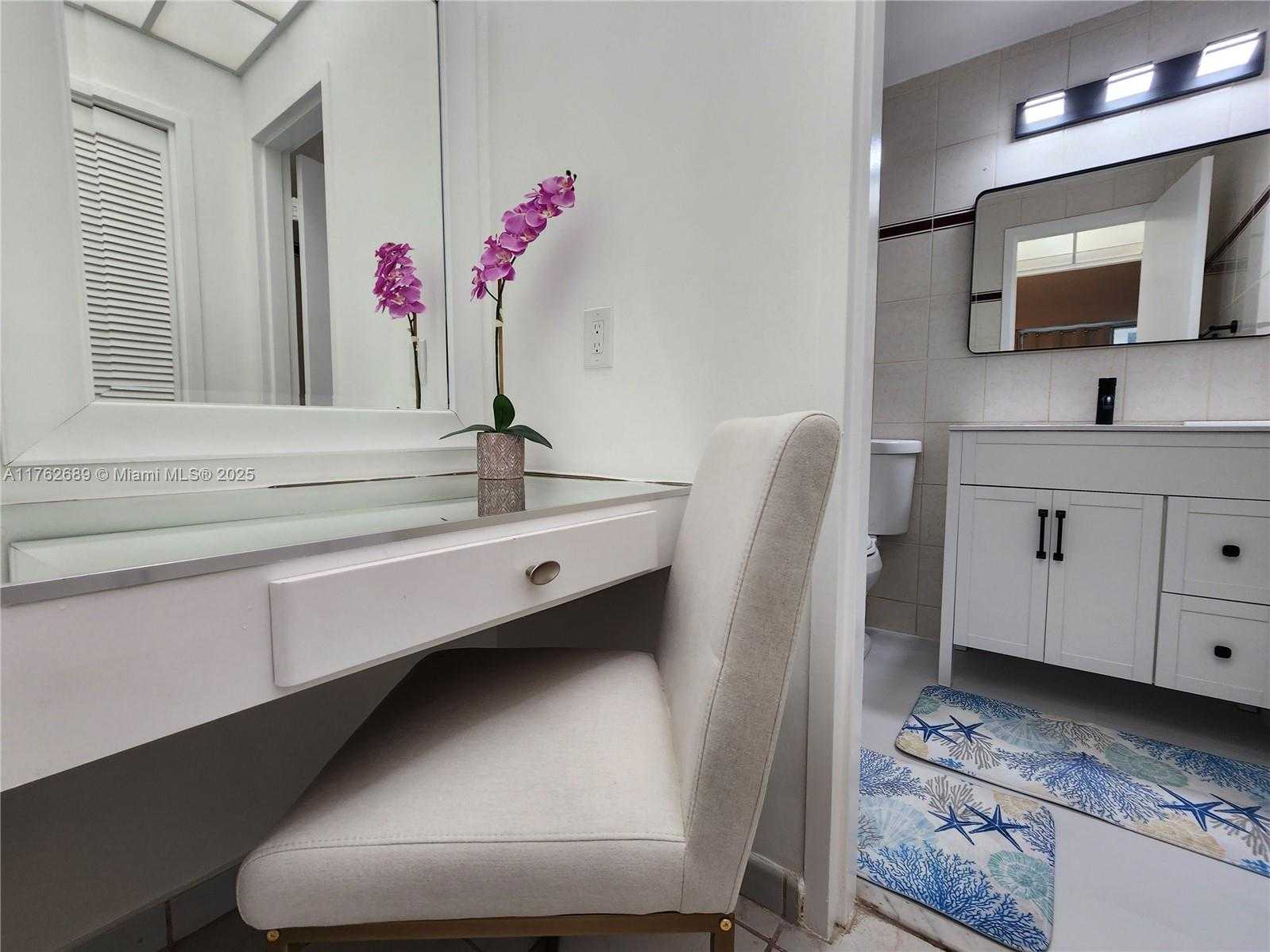 Small Image of 3505 SOUTH OCEAN DR #819, Hollywood Number 11
