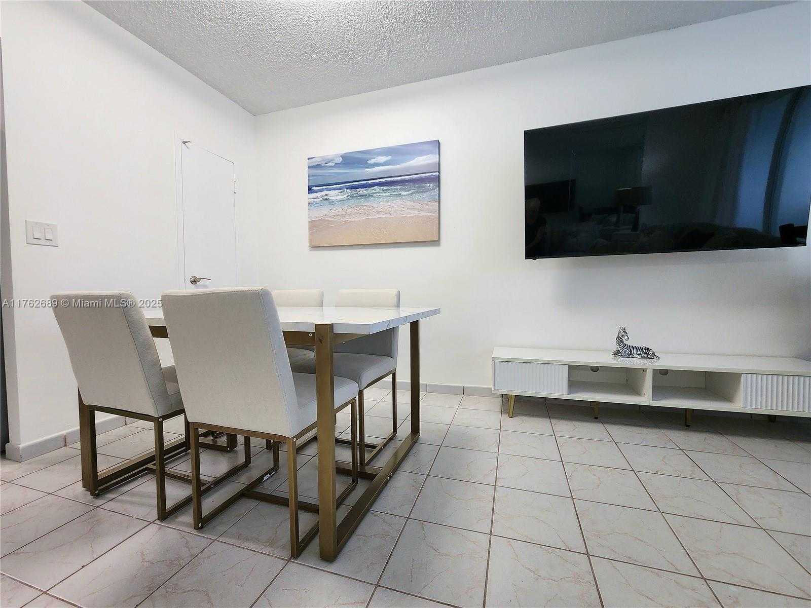 Small Image of 3505 SOUTH OCEAN DR #819, Hollywood Number 5