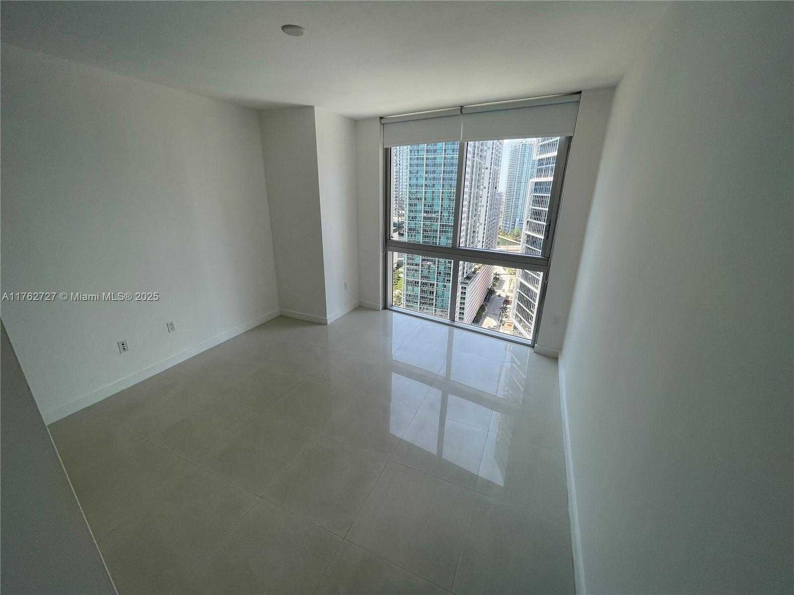 Small Image of 495 BRICKELL AVE #2610, Miami Number 17