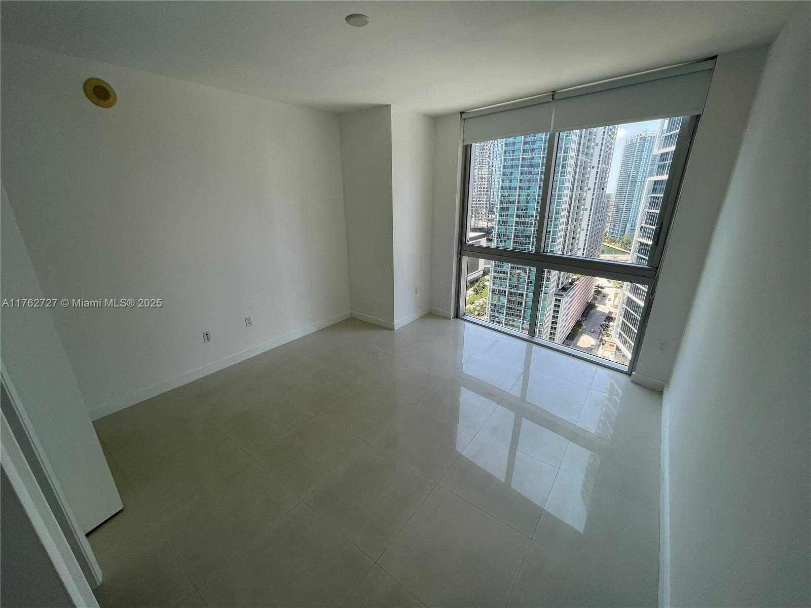 Small Image of 495 BRICKELL AVE #2610, Miami Number 18
