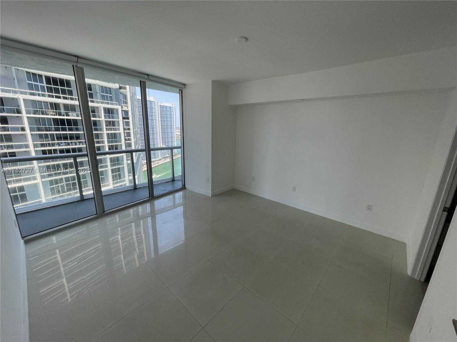 Small Image of 495 BRICKELL AVE #2610, Miami Number 3