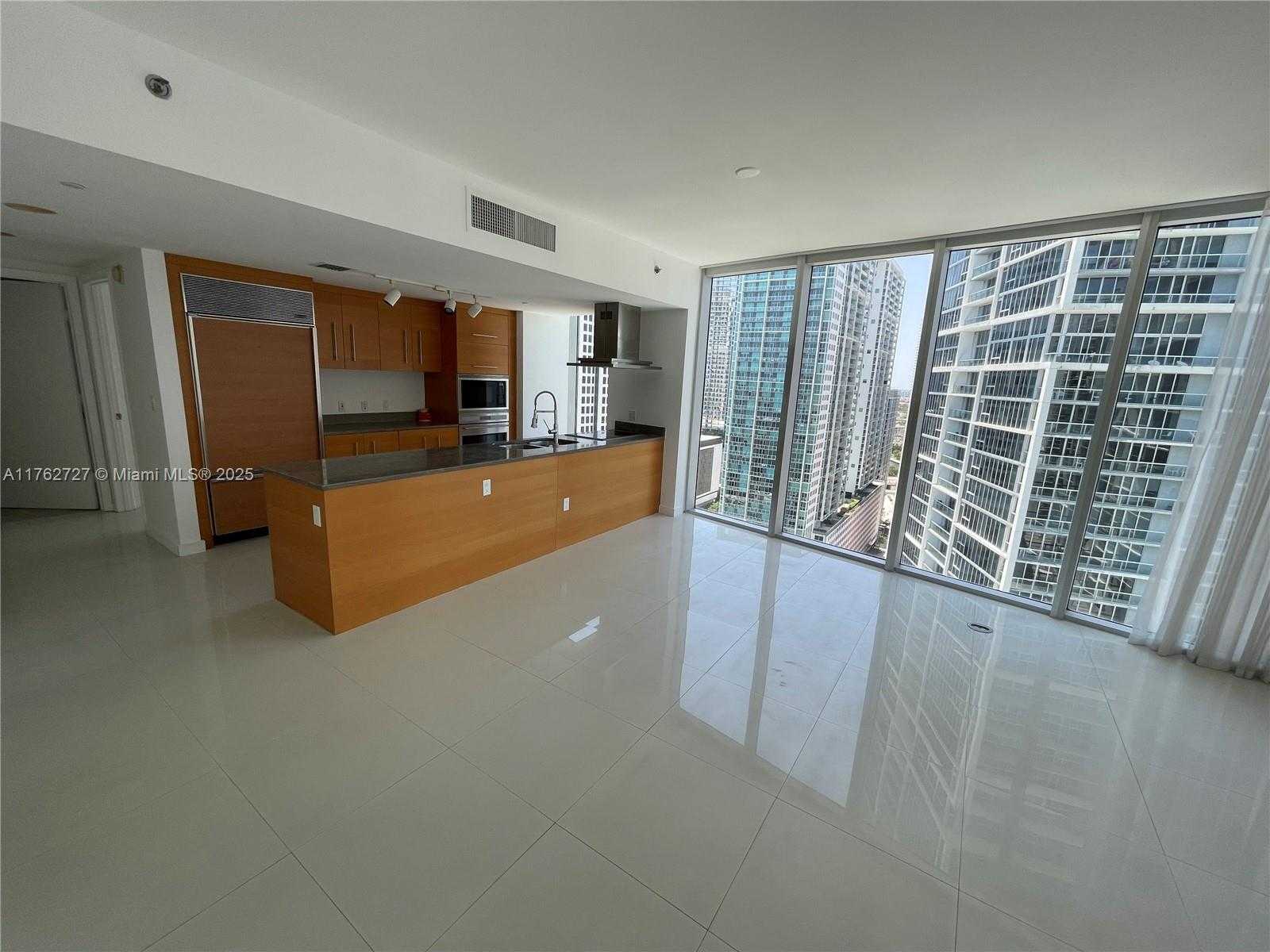 Small Image of 495 BRICKELL AVE #2610, Miami Number 6