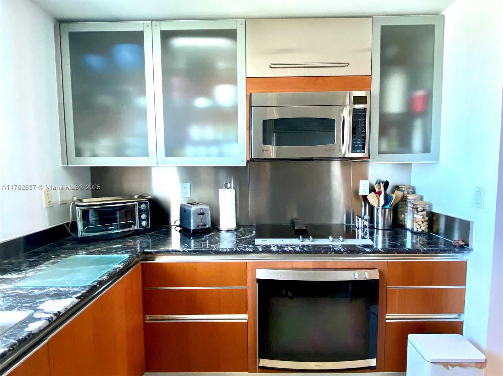 Small Image of 520 WEST AVE #1604, Miami Beach Number 10