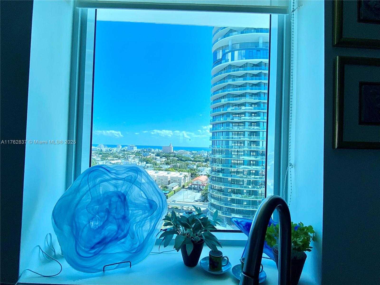 Small Image of 520 WEST AVE #1604, Miami Beach Number 12