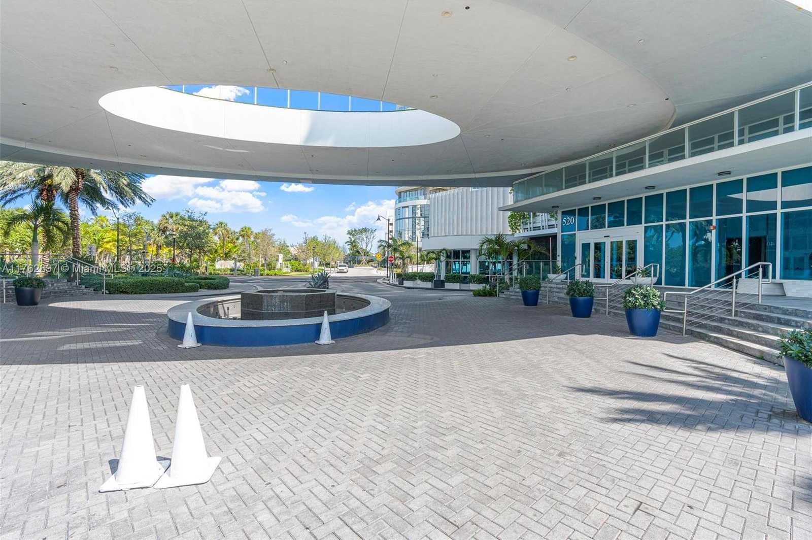 Small Image of 520 WEST AVE #1604, Miami Beach Number 35