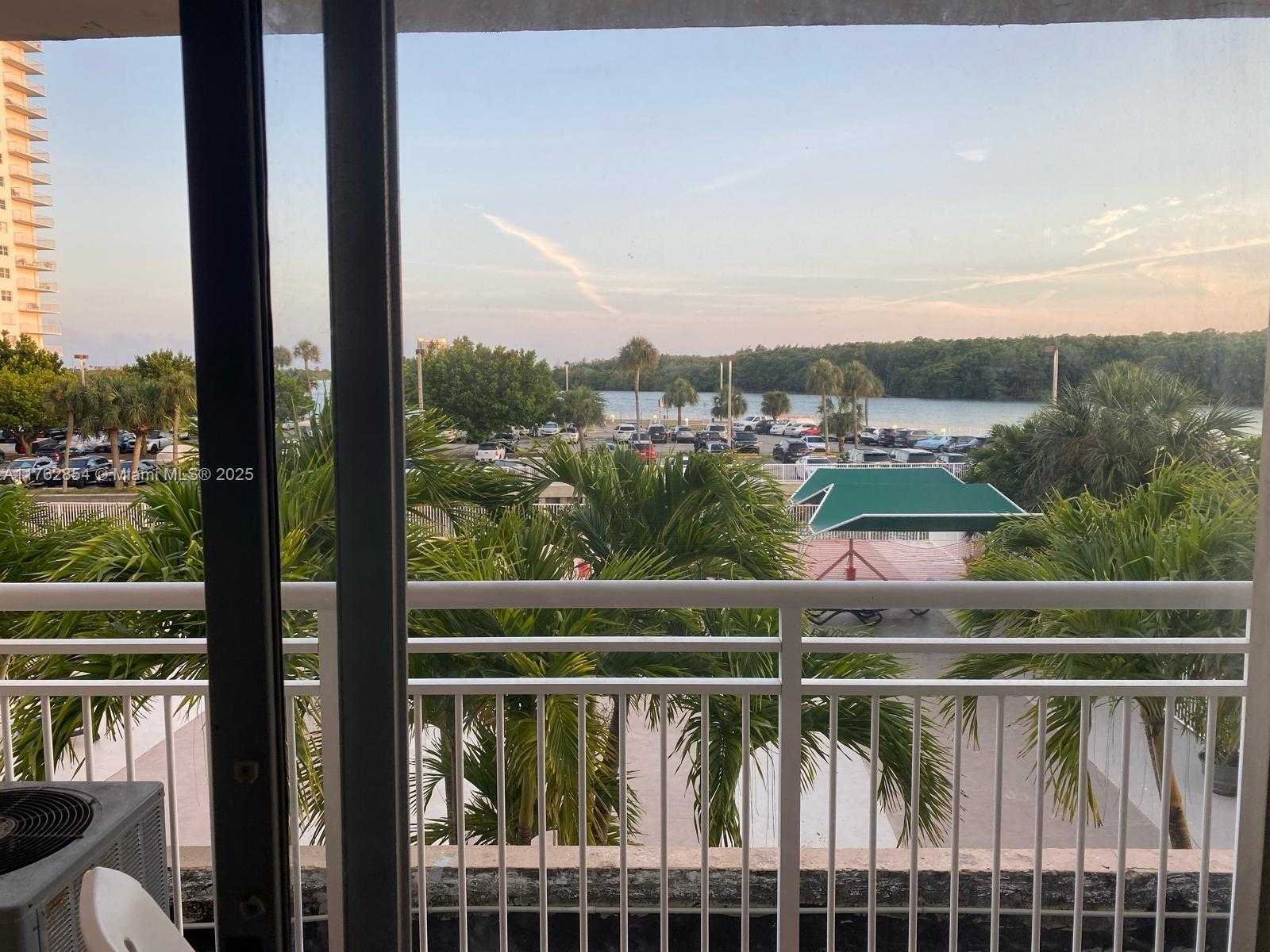 Small Image of 400 KINGS POINT DR #209, Sunny Isles Beach Number 5