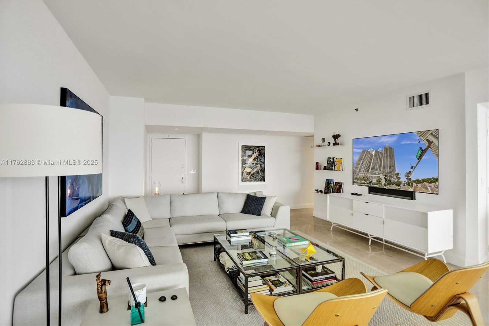 Small Image of 400 ALTON RD #911, Miami Beach Number 13