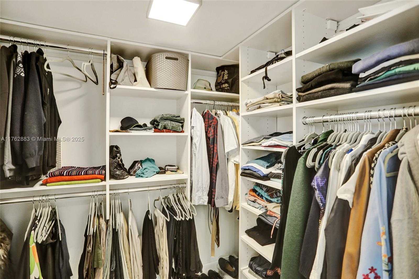 Small Image of 400 ALTON RD #911, Miami Beach Number 23