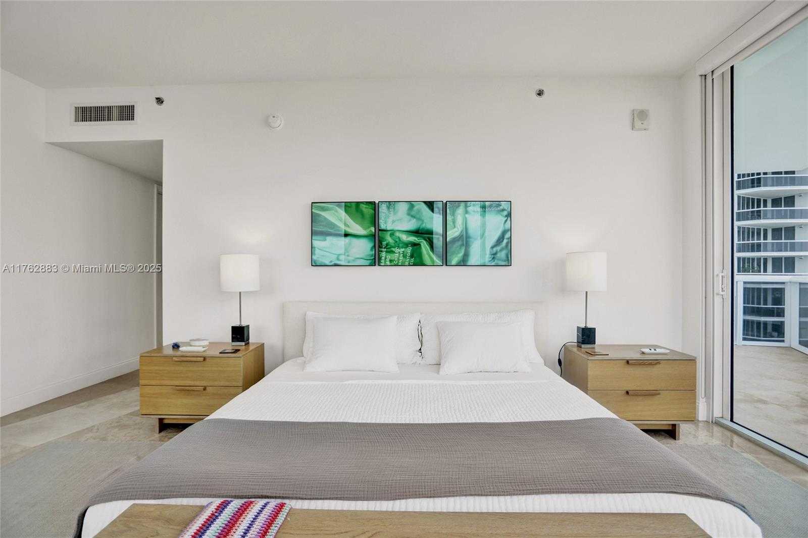 Small Image of 400 ALTON RD #911, Miami Beach Number 25