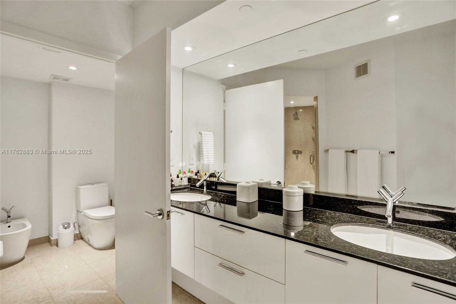 Small Image of 400 ALTON RD #911, Miami Beach Number 26