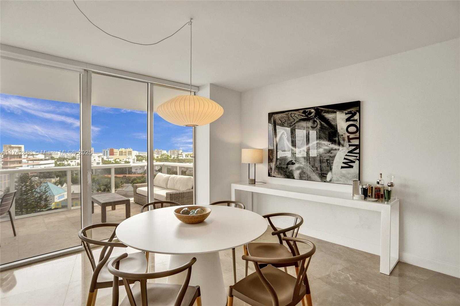 Small Image of 400 ALTON RD #911, Miami Beach Number 3