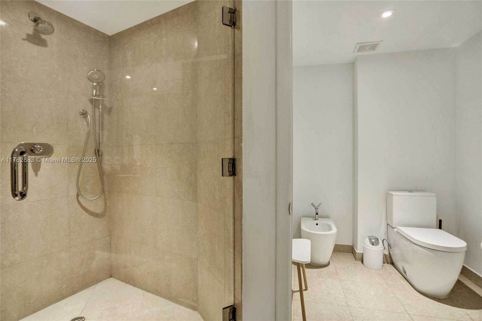 Small Image of 400 ALTON RD #911, Miami Beach Number 30