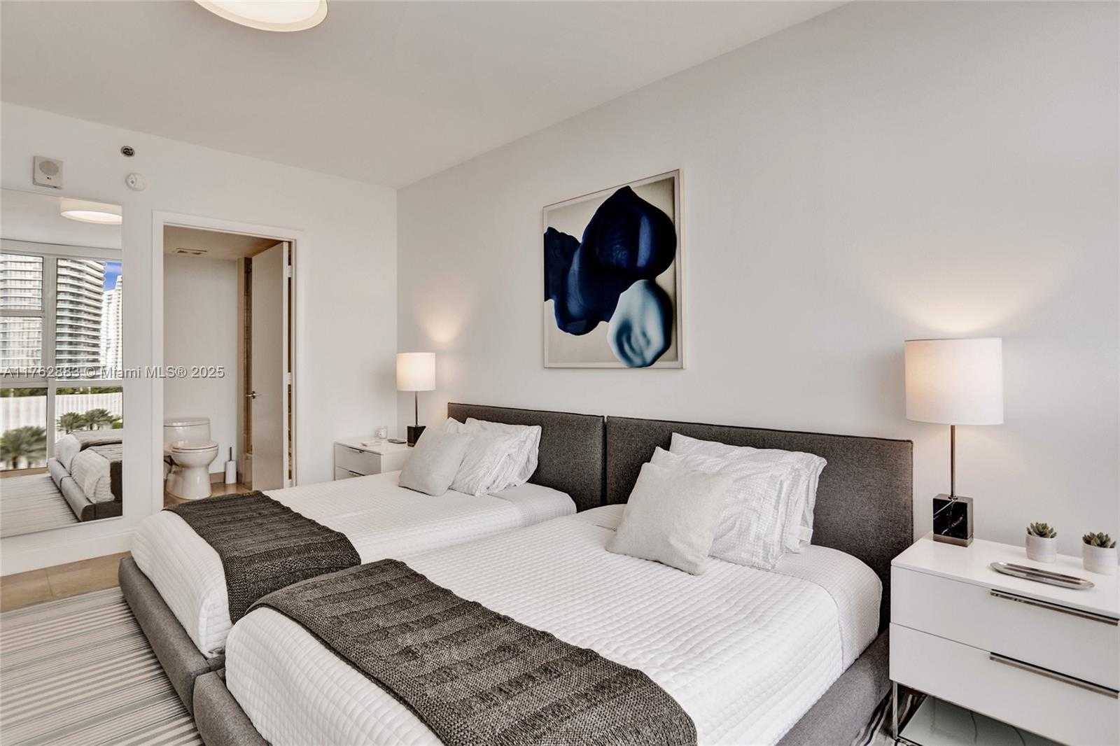 Small Image of 400 ALTON RD #911, Miami Beach Number 32