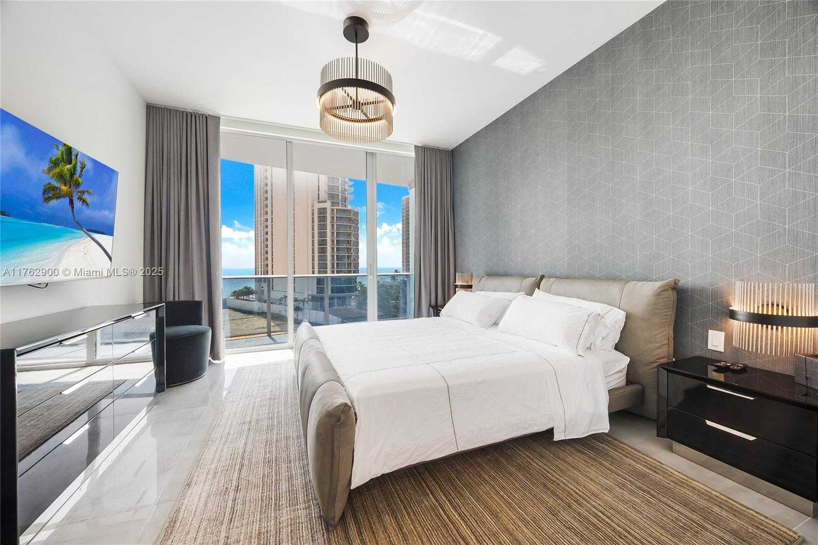 Small Image of 17550 COLLINS AVE #702, Sunny Isles Beach Number 4
