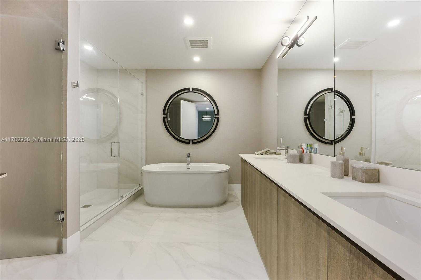 Small Image of 17550 COLLINS AVE #702, Sunny Isles Beach Number 7
