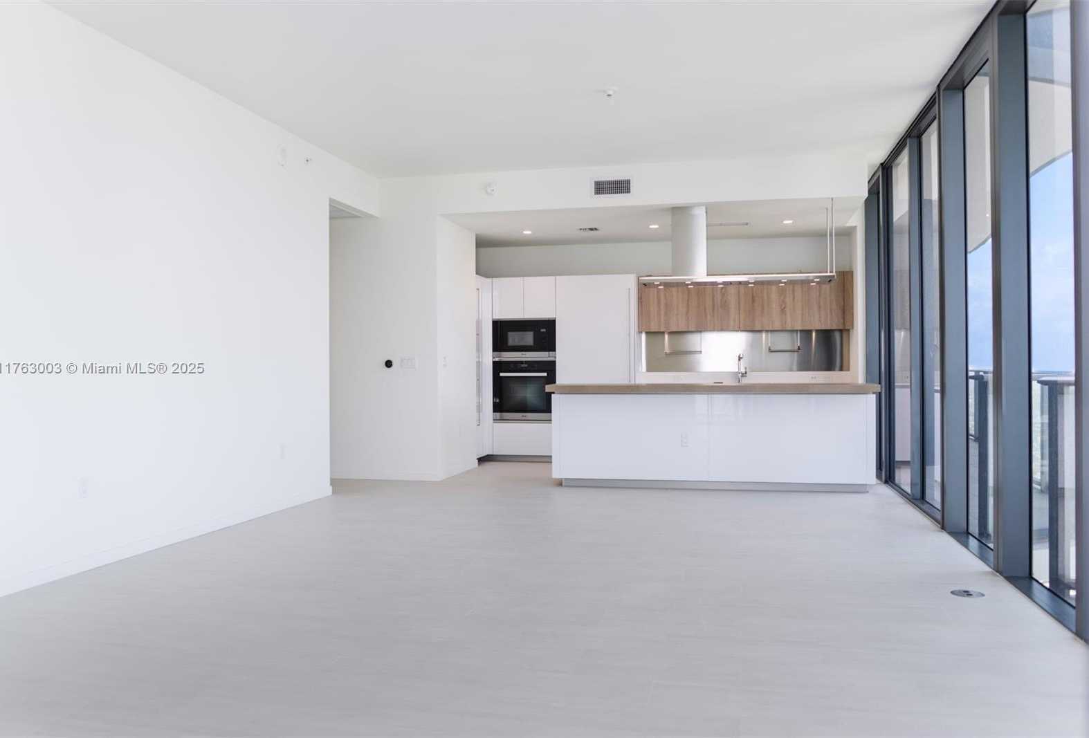 Small Image of 1000 BRICKELL PLAZA #PH5907, Miami Number 10
