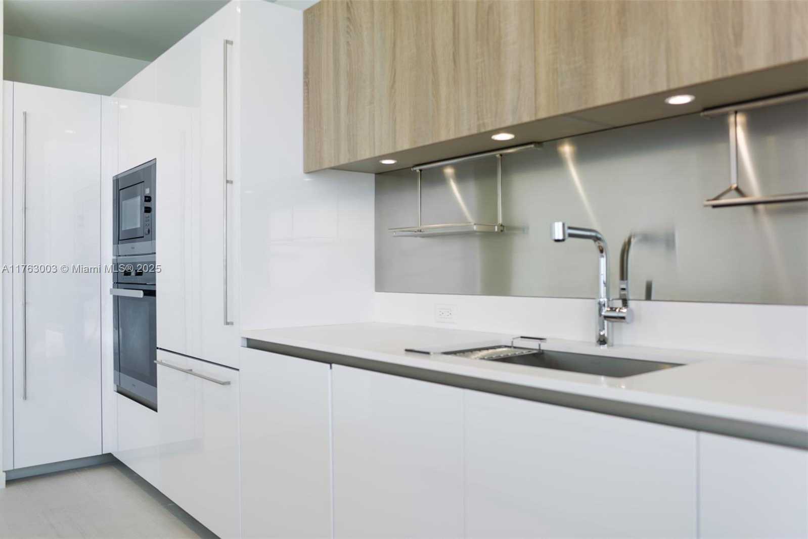 Small Image of 1000 BRICKELL PLAZA #PH5907, Miami Number 19