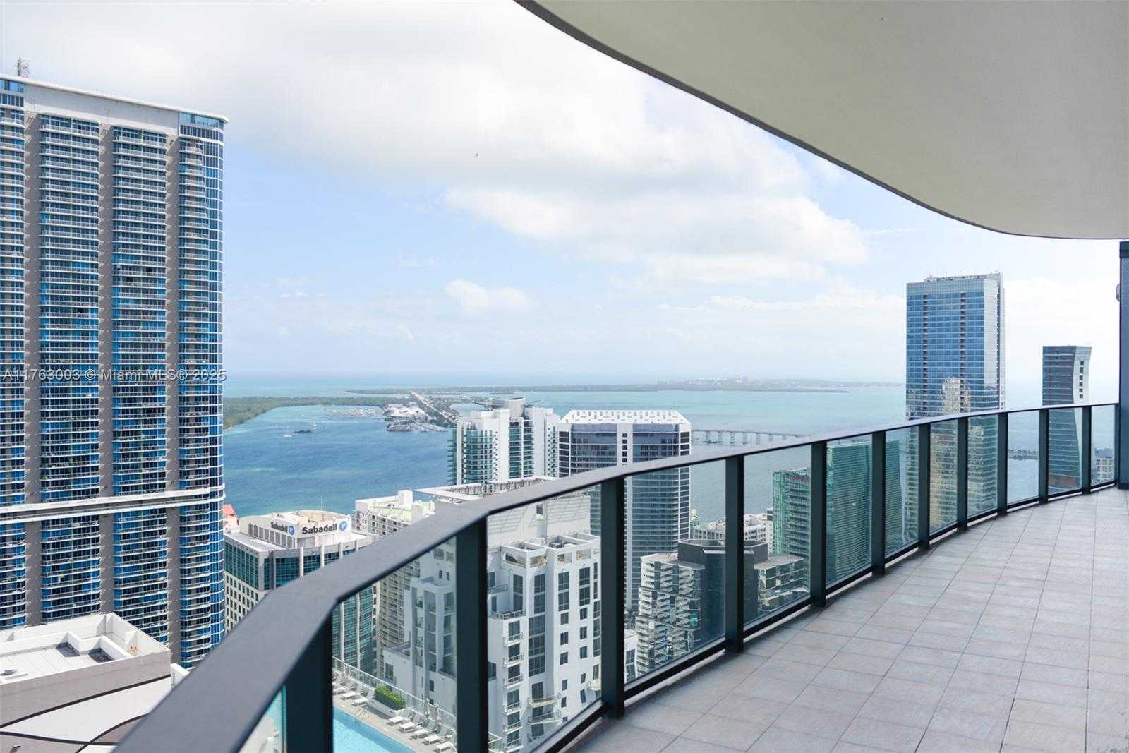 Small Image of 1000 BRICKELL PLAZA #PH5907, Miami Number 4