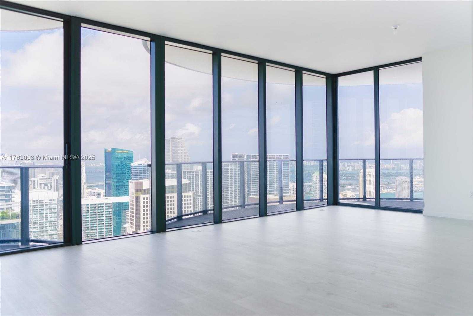 Small Image of 1000 BRICKELL PLAZA #PH5907, Miami Number 7
