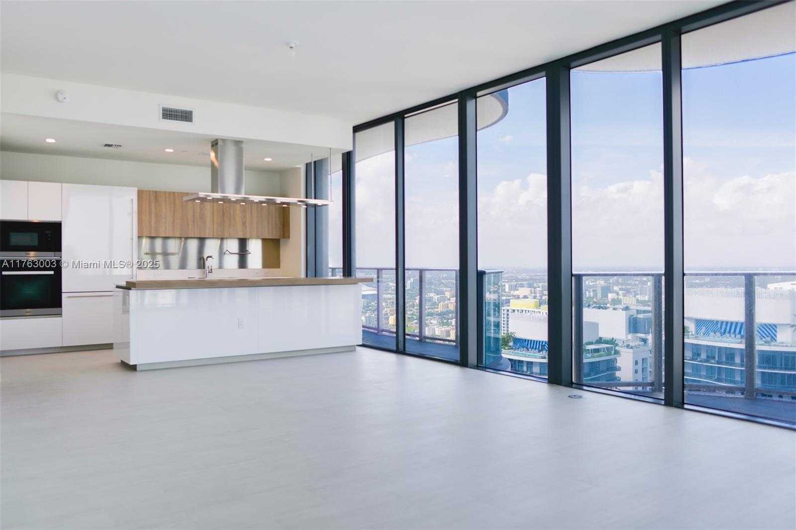 Small Image of 1000 BRICKELL PLAZA #PH5907, Miami Number 9