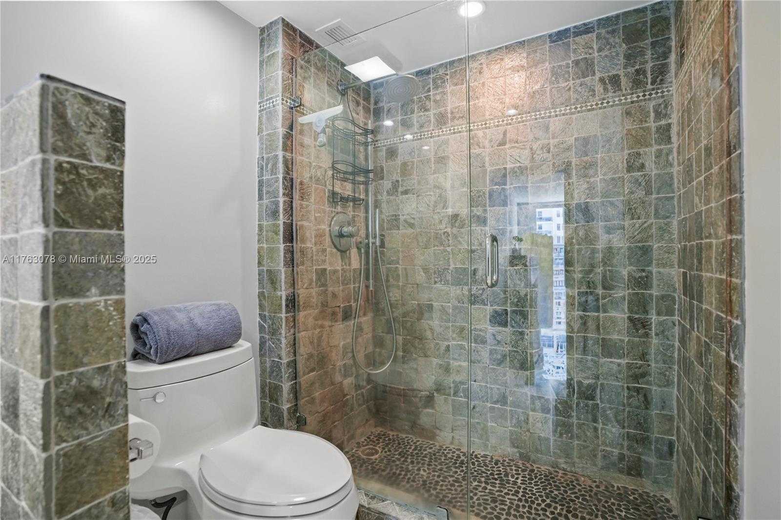 Small Image of 2301 COLLINS AVE #1116, Miami Beach Number 18
