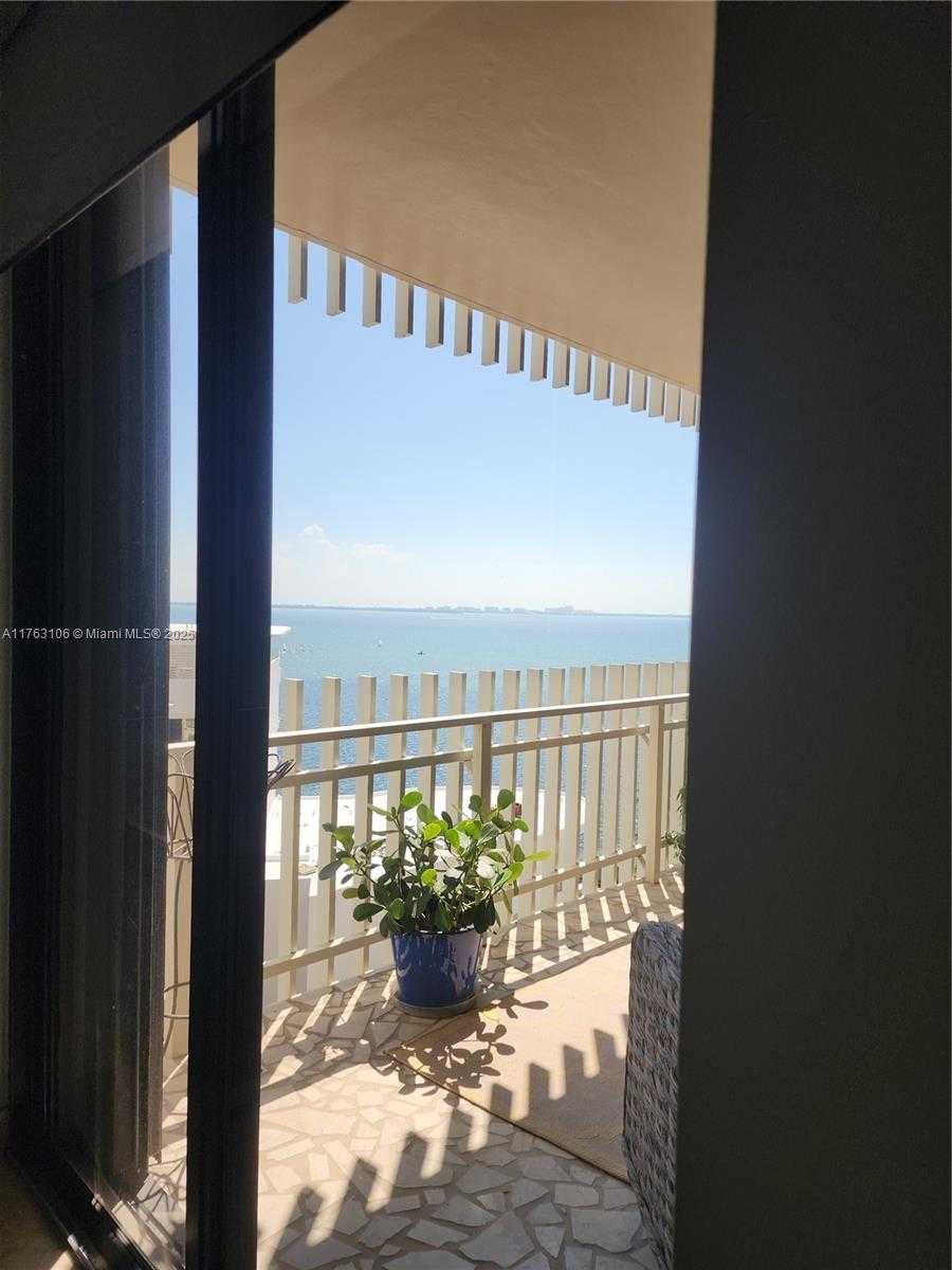 Small Image of 3 GROVE ISLE DR #C1003, Miami Number 17