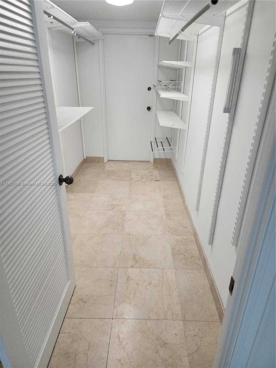 Small Image of 3 GROVE ISLE DR #C1003, Miami Number 20