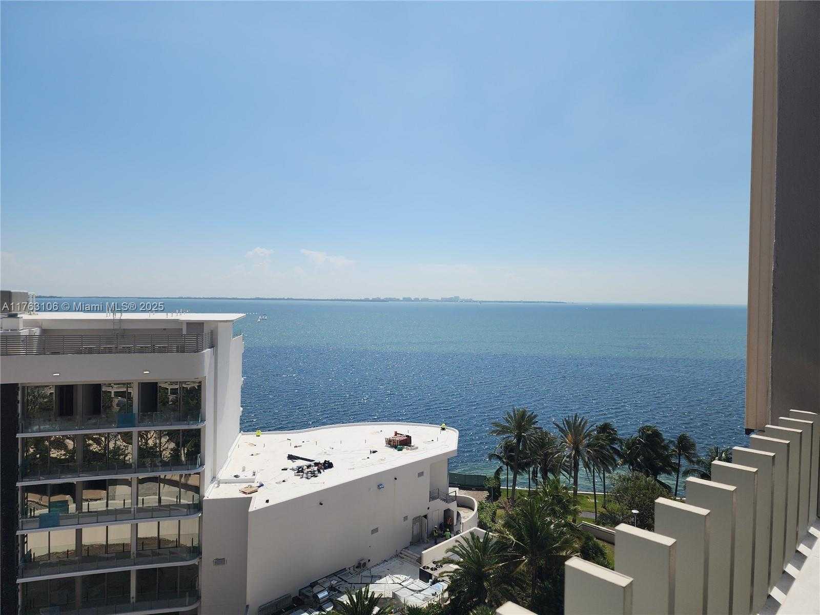 Small Image of 3 GROVE ISLE DR #C1003, Miami Number 4