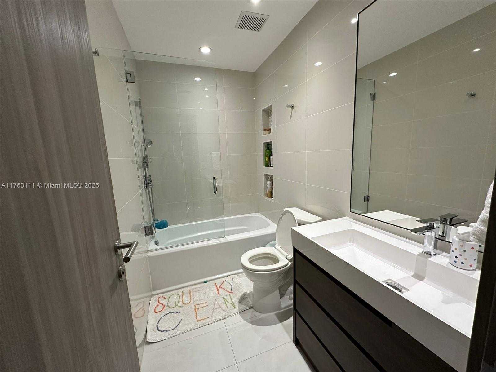 Small Image of 21022 NORTH EAST 34TH CT #21022, Aventura Number 10