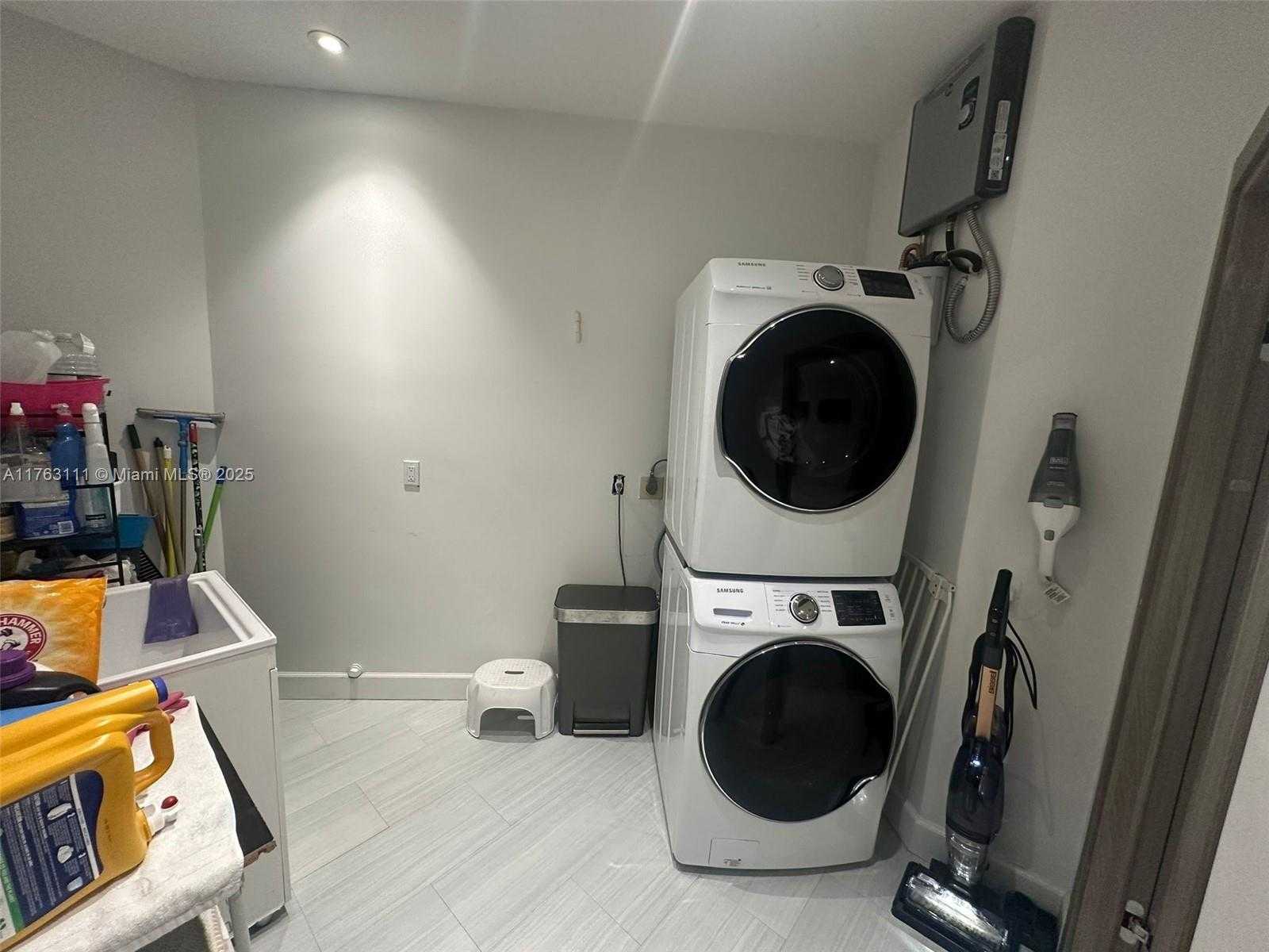 Small Image of 21022 NORTH EAST 34TH CT #21022, Aventura Number 15