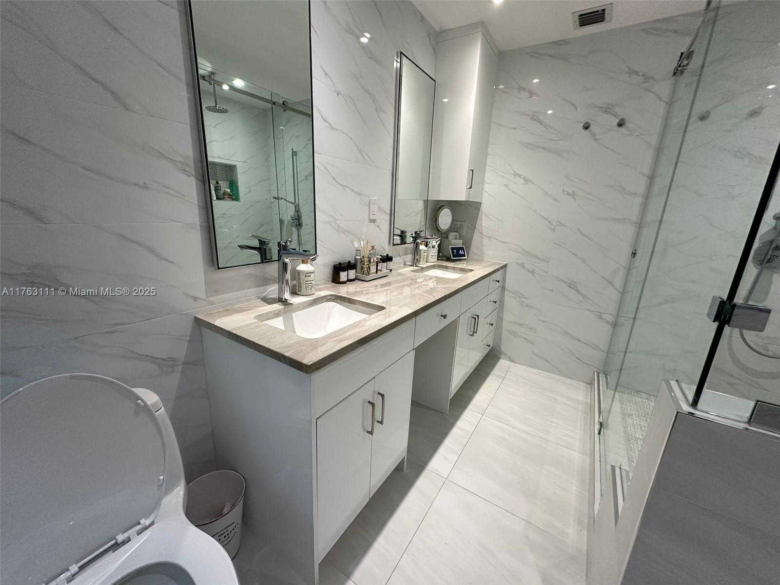 Small Image of 21022 NORTH EAST 34TH CT #21022, Aventura Number 17