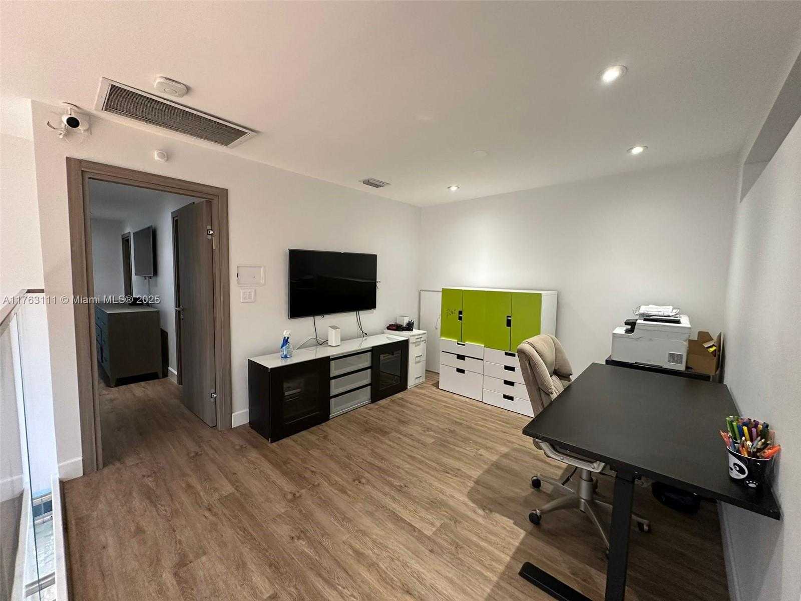 Small Image of 21022 NORTH EAST 34TH CT #21022, Aventura Number 19