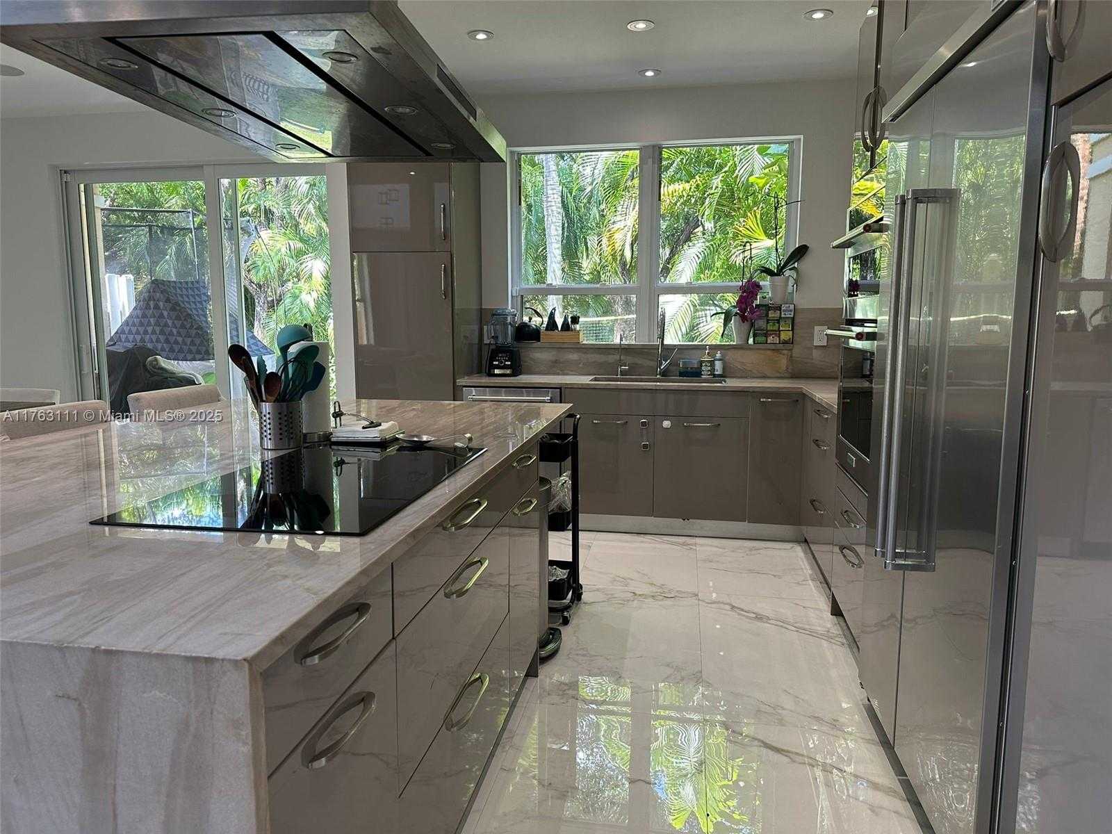 Small Image of 21022 NORTH EAST 34TH CT #21022, Aventura Number 7