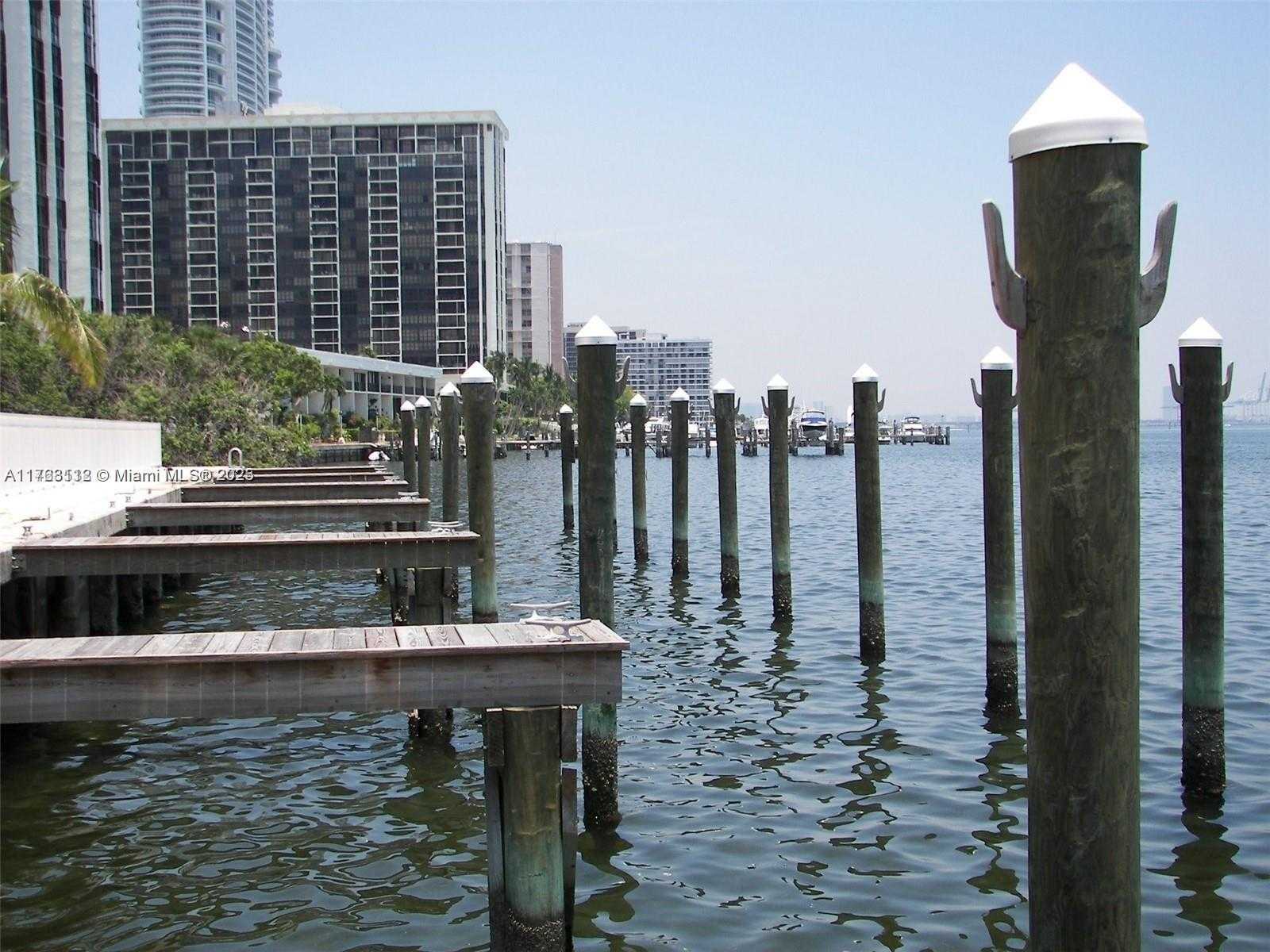 Small Image of 2101 BRICKELL AVE #3103, Miami Number 19