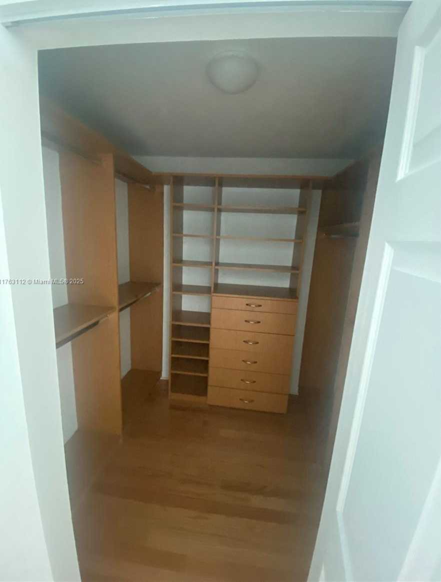 Small Image of 2101 BRICKELL AVE #3103, Miami Number 9