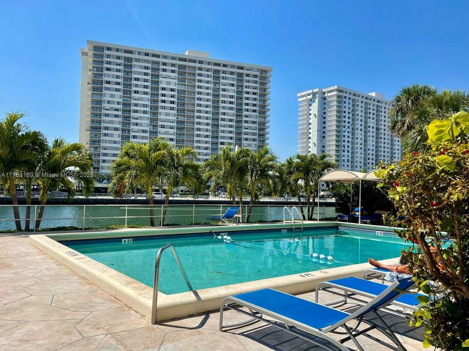 Small Image of 220 KINGS POINT DR #502, Sunny Isles Beach Number 11