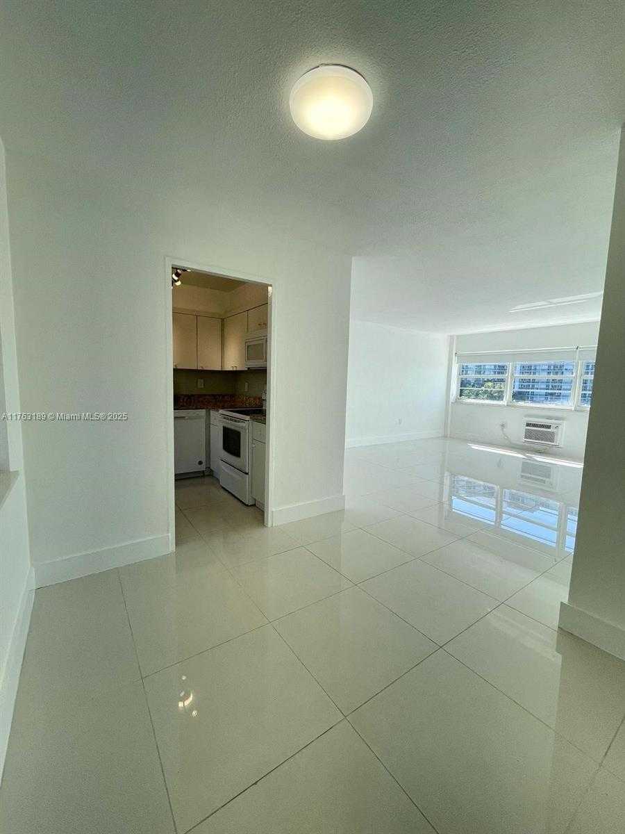 Small Image of 220 KINGS POINT DR #502, Sunny Isles Beach Number 3