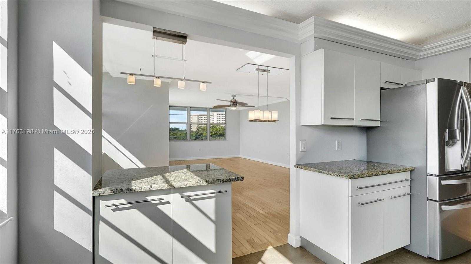 Small Image of 2801 NORTH EAST 183RD ST #517W, Aventura Number 23