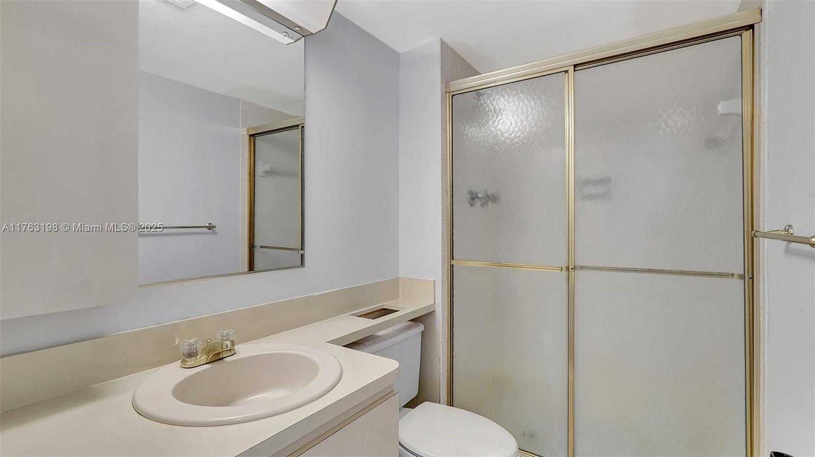 Small Image of 2801 NORTH EAST 183RD ST #517W, Aventura Number 24