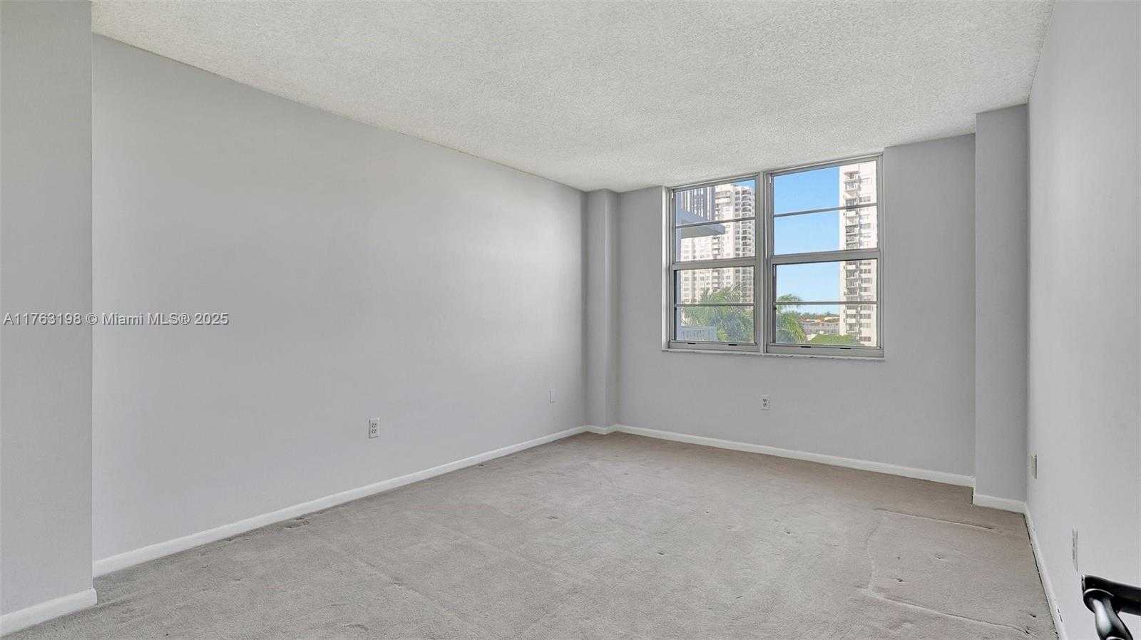 Small Image of 2801 NORTH EAST 183RD ST #517W, Aventura Number 27