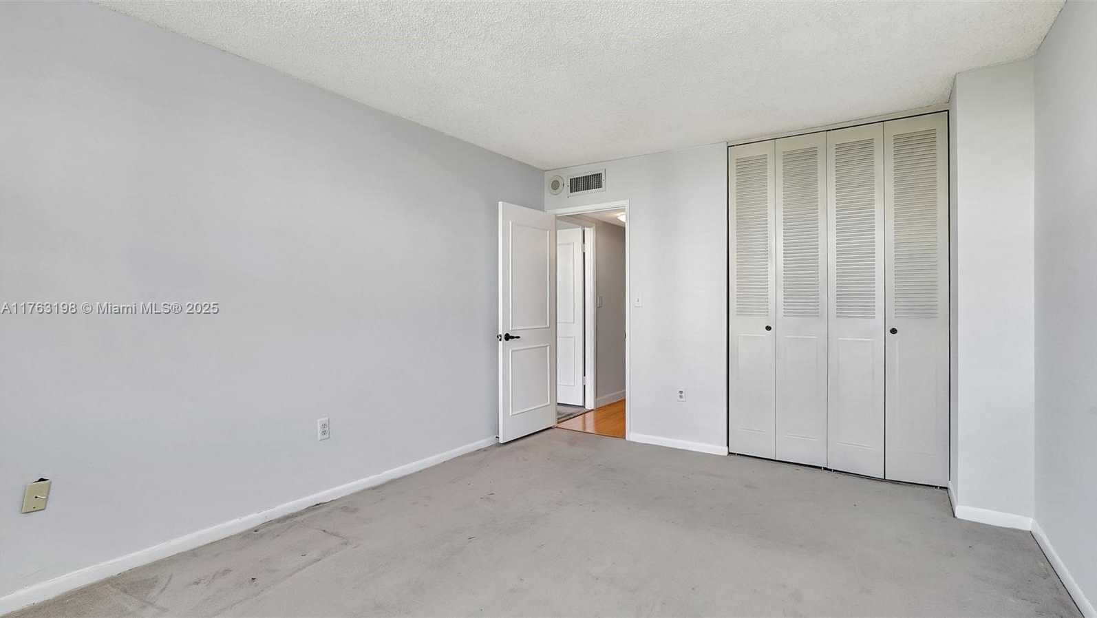 Small Image of 2801 NORTH EAST 183RD ST #517W, Aventura Number 28