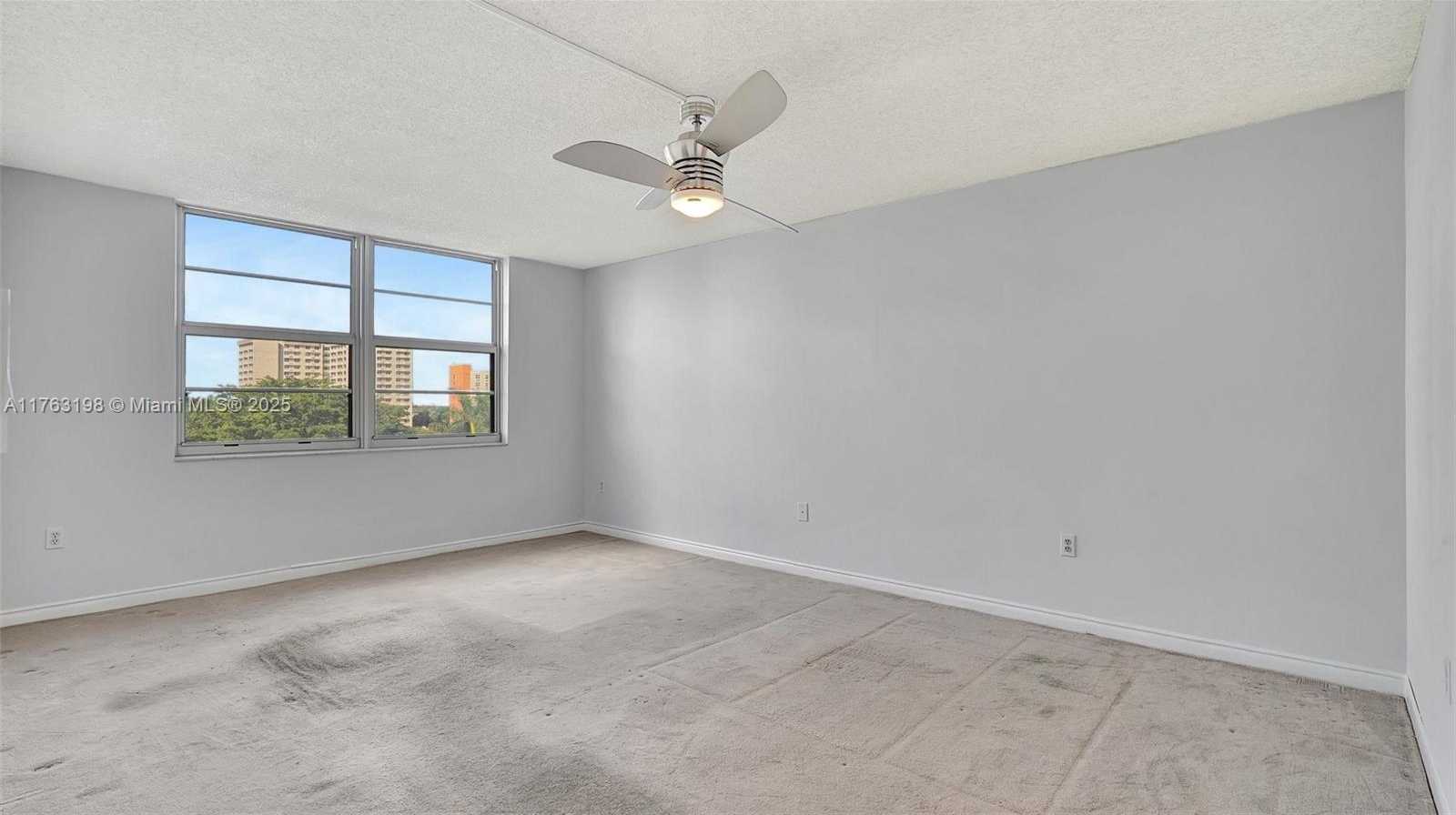 Small Image of 2801 NORTH EAST 183RD ST #517W, Aventura Number 30