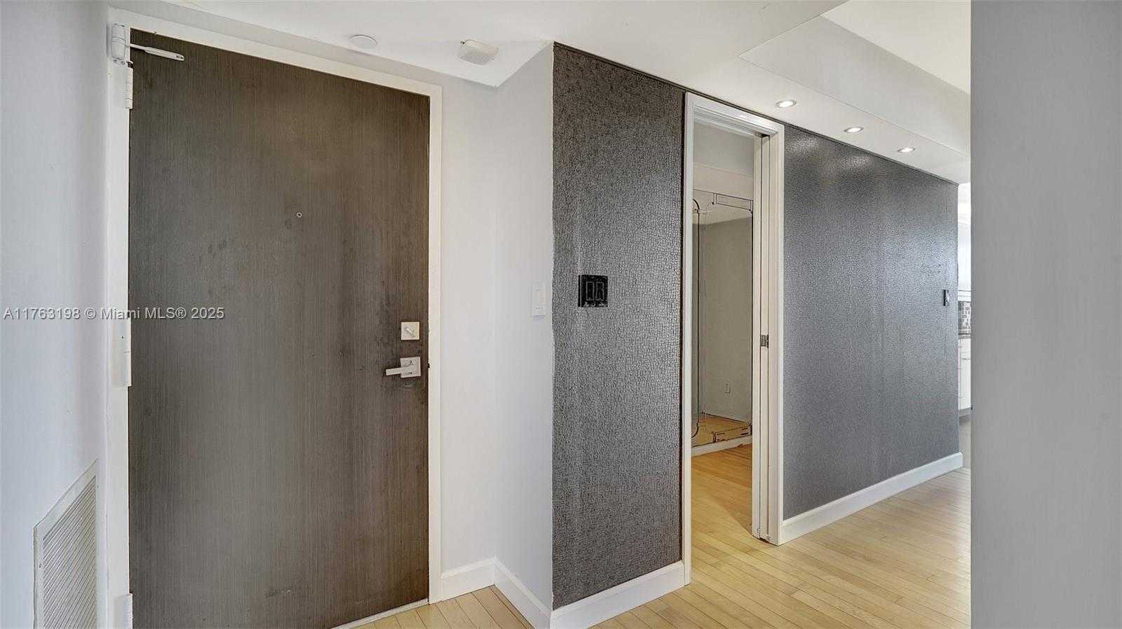 Small Image of 2801 NORTH EAST 183RD ST #517W, Aventura Number 4