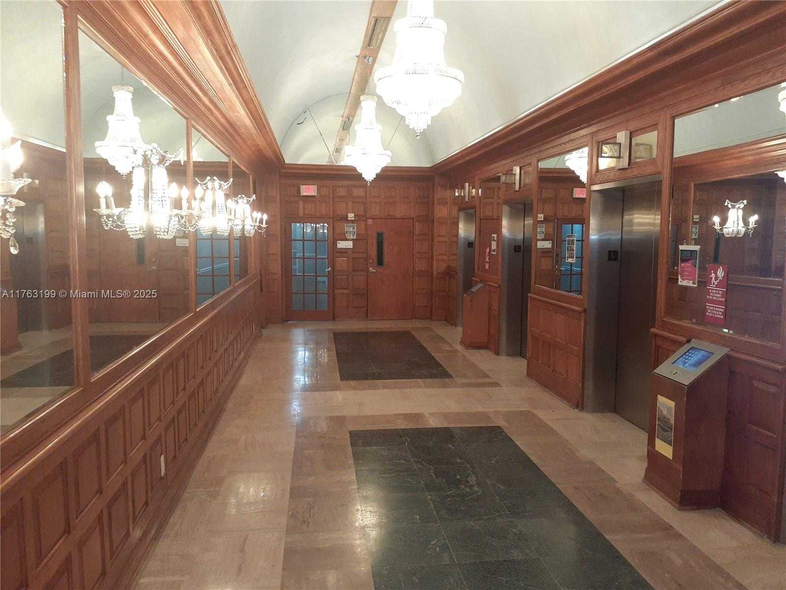Small Image of 5445 COLLINS AV #1425, Miami Beach Number 22