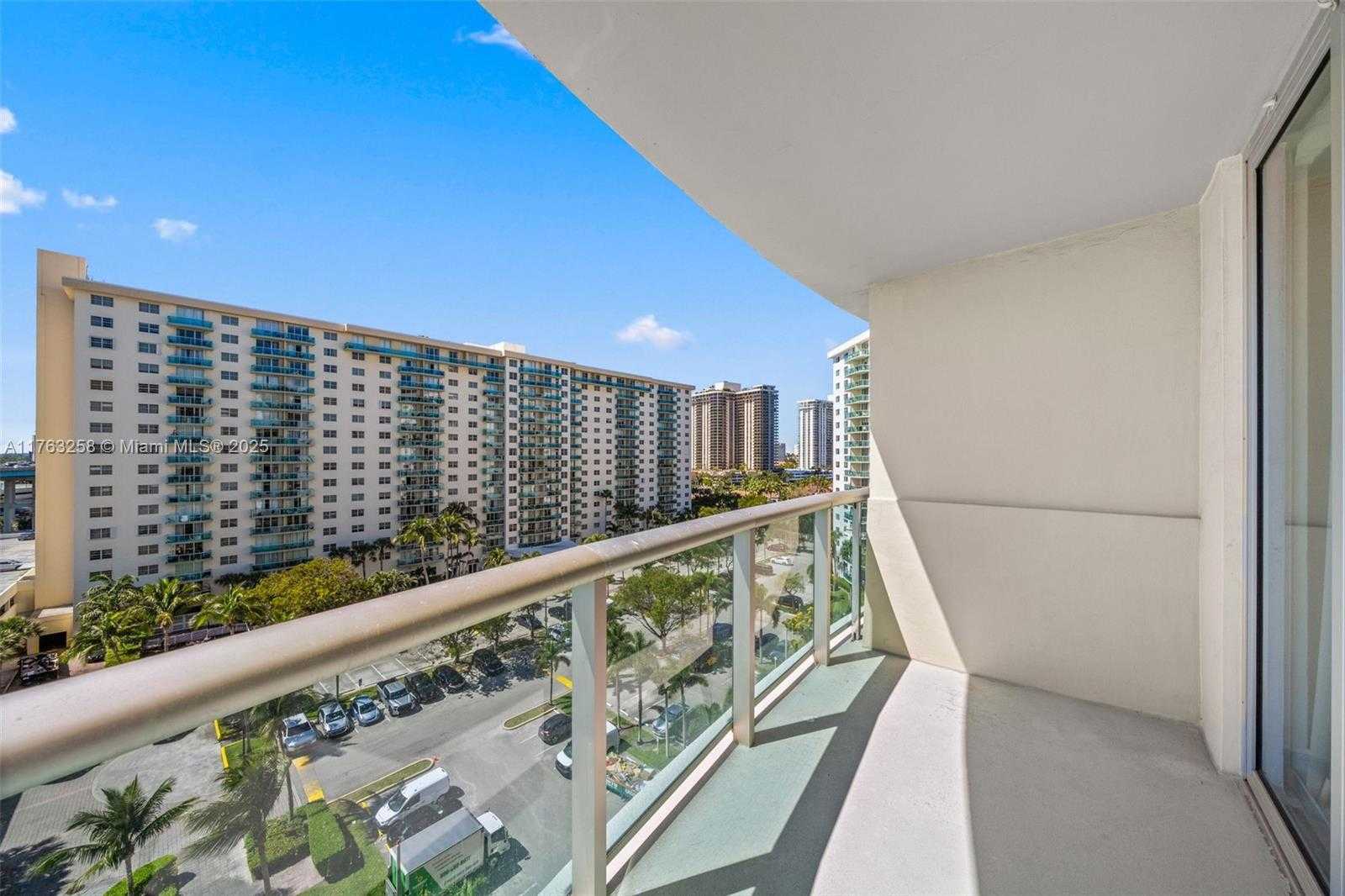 Small Image of 19380 COLLINS AVE #901, Sunny Isles Beach Number 14