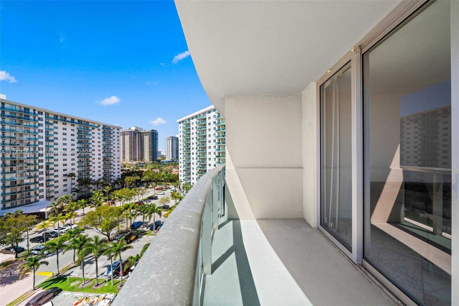 Small Image of 19380 COLLINS AVE #901, Sunny Isles Beach Number 15