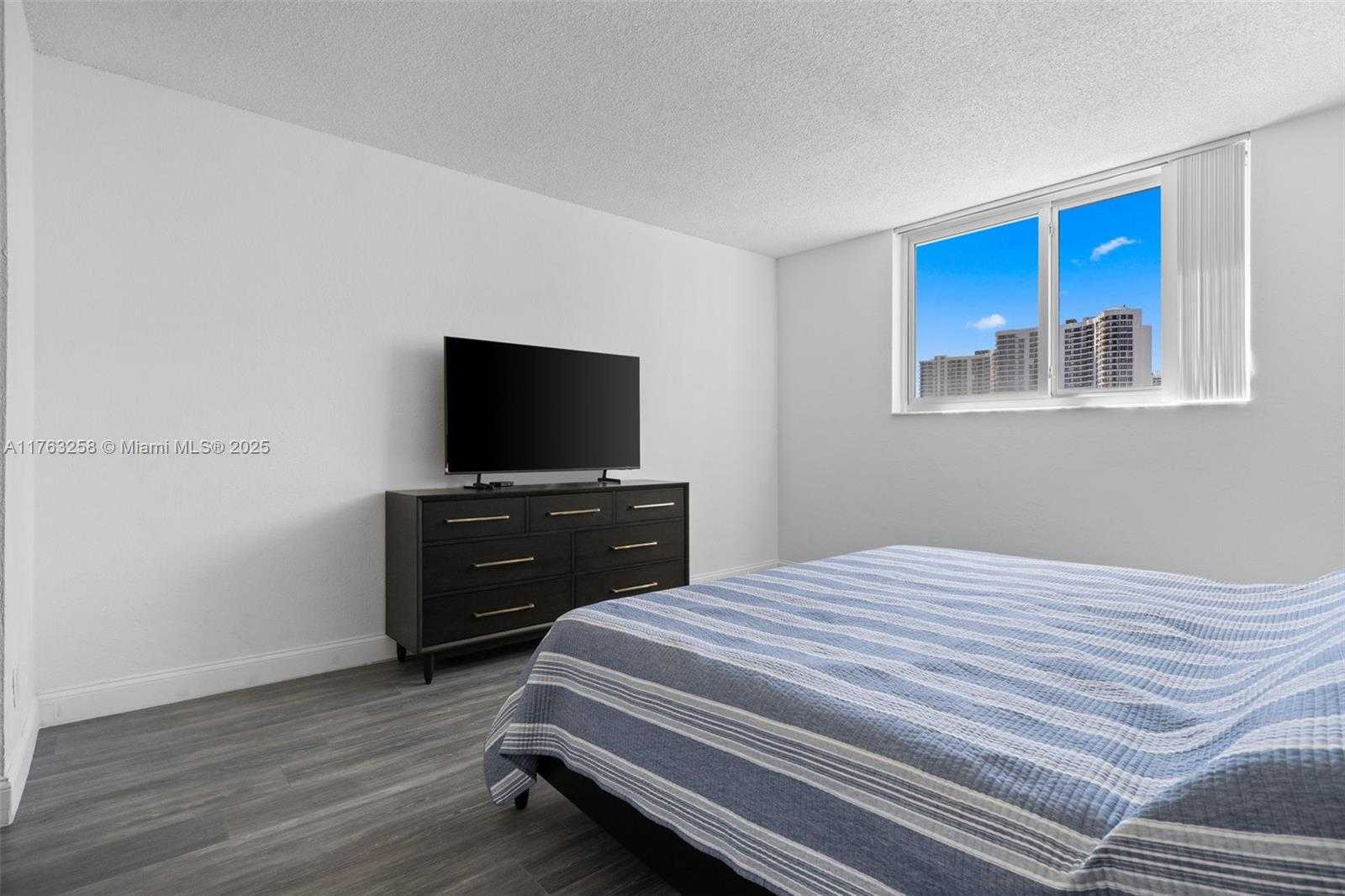 Small Image of 19380 COLLINS AVE #901, Sunny Isles Beach Number 20