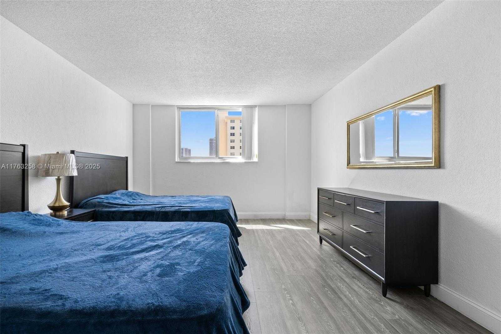 Small Image of 19380 COLLINS AVE #901, Sunny Isles Beach Number 26