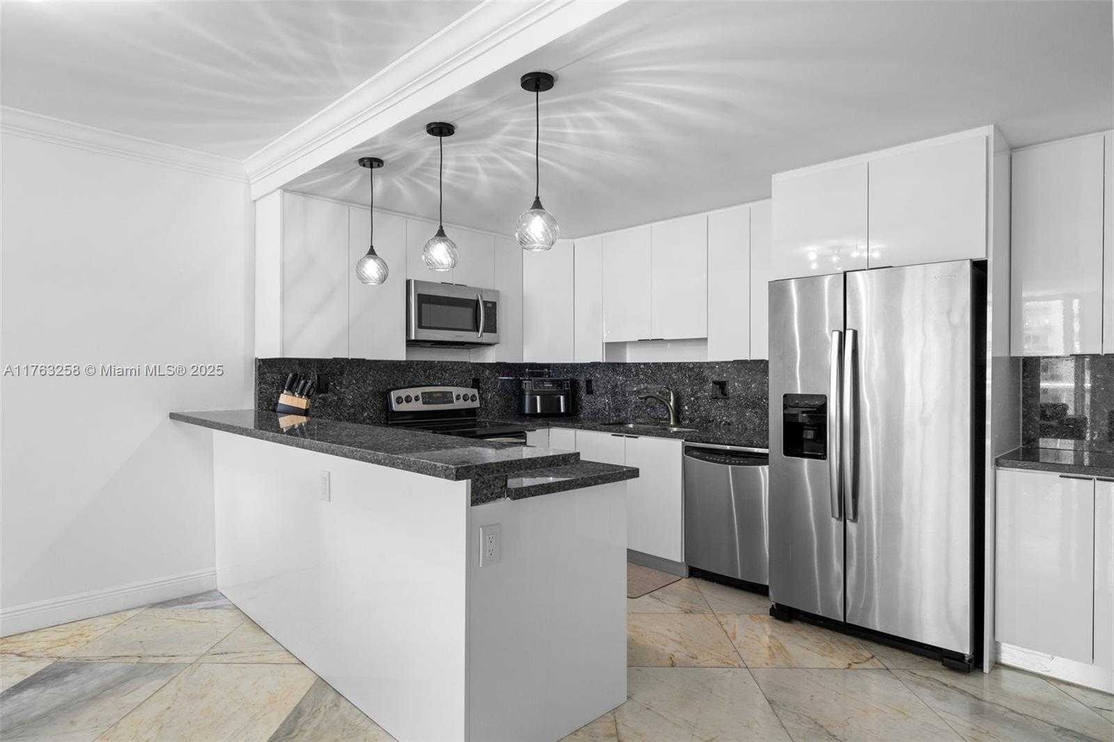 Small Image of 19380 COLLINS AVE #901, Sunny Isles Beach Number 5